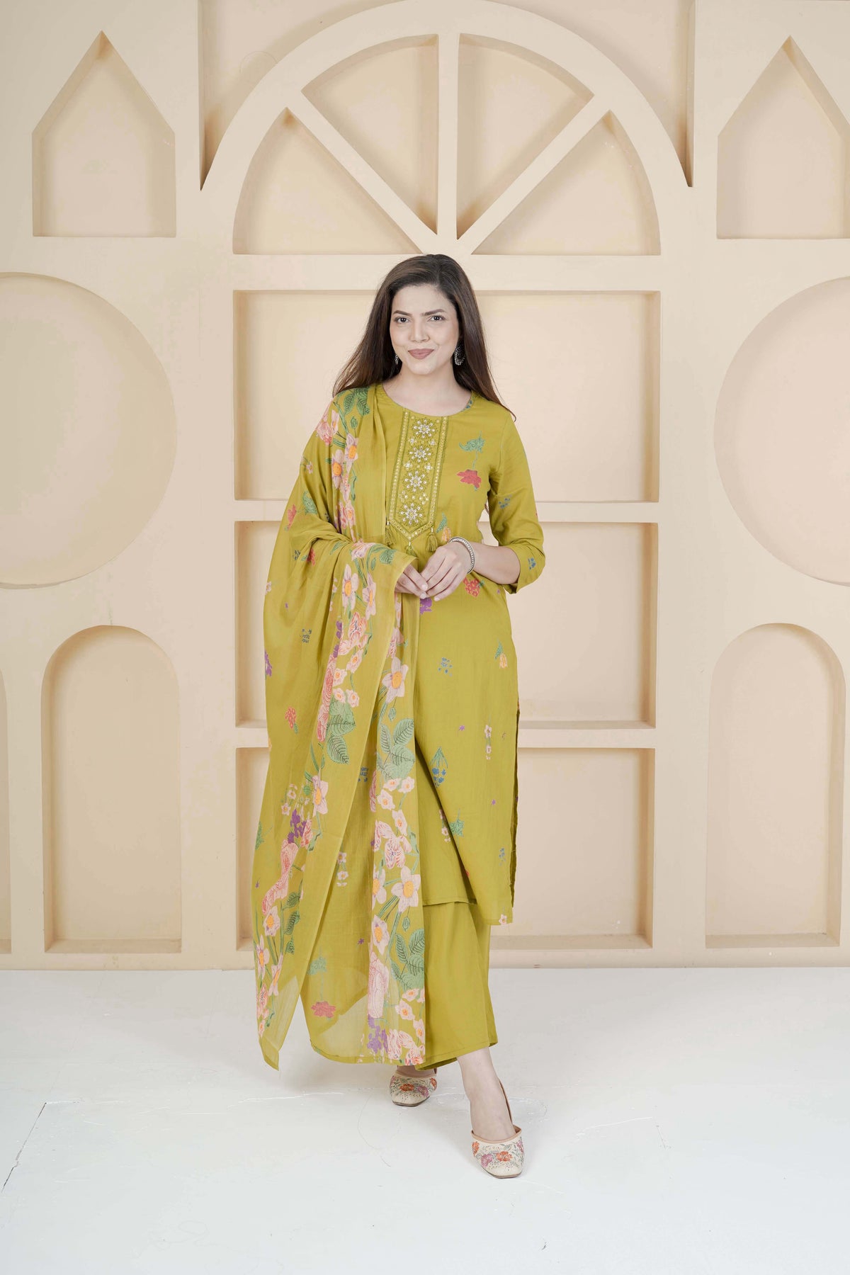 BARBEEE Floral Print, Embroidered Kurta, Trouser/Pant & Dupatta Set - Garima (Green)
